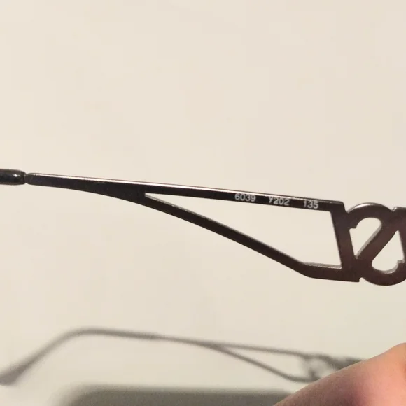 Yves Saint Laurent 1990 Women's Vintage Sunglasses - Picture 13 of 16